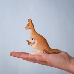 Bumbu Wooden Kangaroo Family Set></noscript>Bumbu Toys Hot