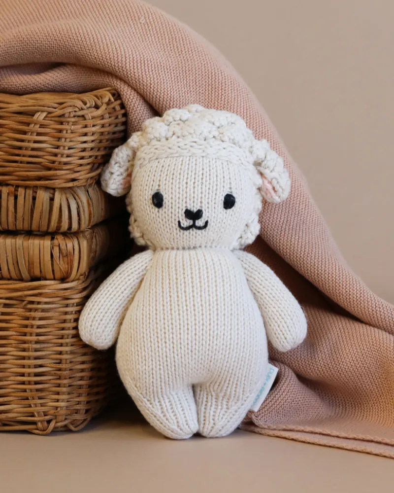 Baby Lamb>Cuddle + Kind Best