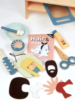 Hair Salon><noscript><img width=