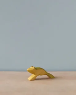 Handmade Jumping Frog></noscript>Holzwald Clearance
