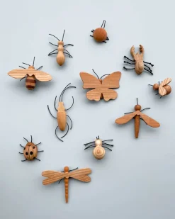 Handmade 11-Piece Wooden Insects></noscript>Odin Parker Online