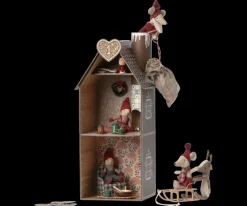 Cardboard Two-Story Gingerbread House></noscript>Maileg Online