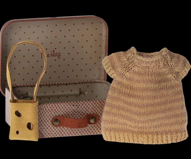 Knitted Dress And Bag In Suitcase, Big Sister Mouse>Maileg Fashion