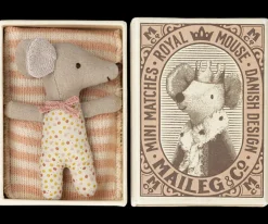 Sleepy Wakey Baby Mouse In Box></noscript>Maileg Sale