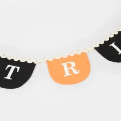 Trick Or Treat Fabric Garland><noscript><img width=