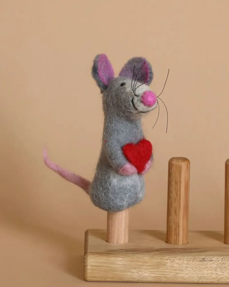 Mouse Holding A Heart Finger Puppet>Deer Harbour Design New