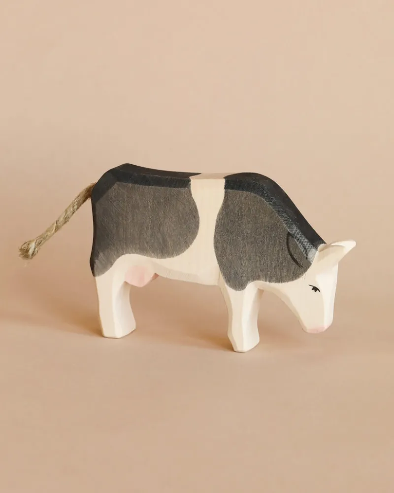 Cow - Black & White - Eating>Ostheimer Discount