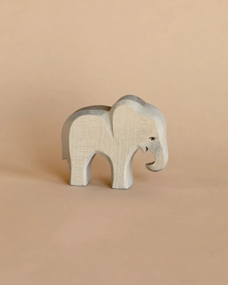 Small Elephant - Eating>Ostheimer Clearance