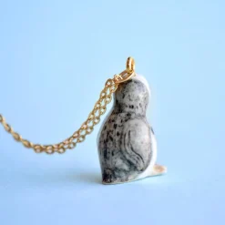 Tiny Penguin Necklace><noscript><img width=