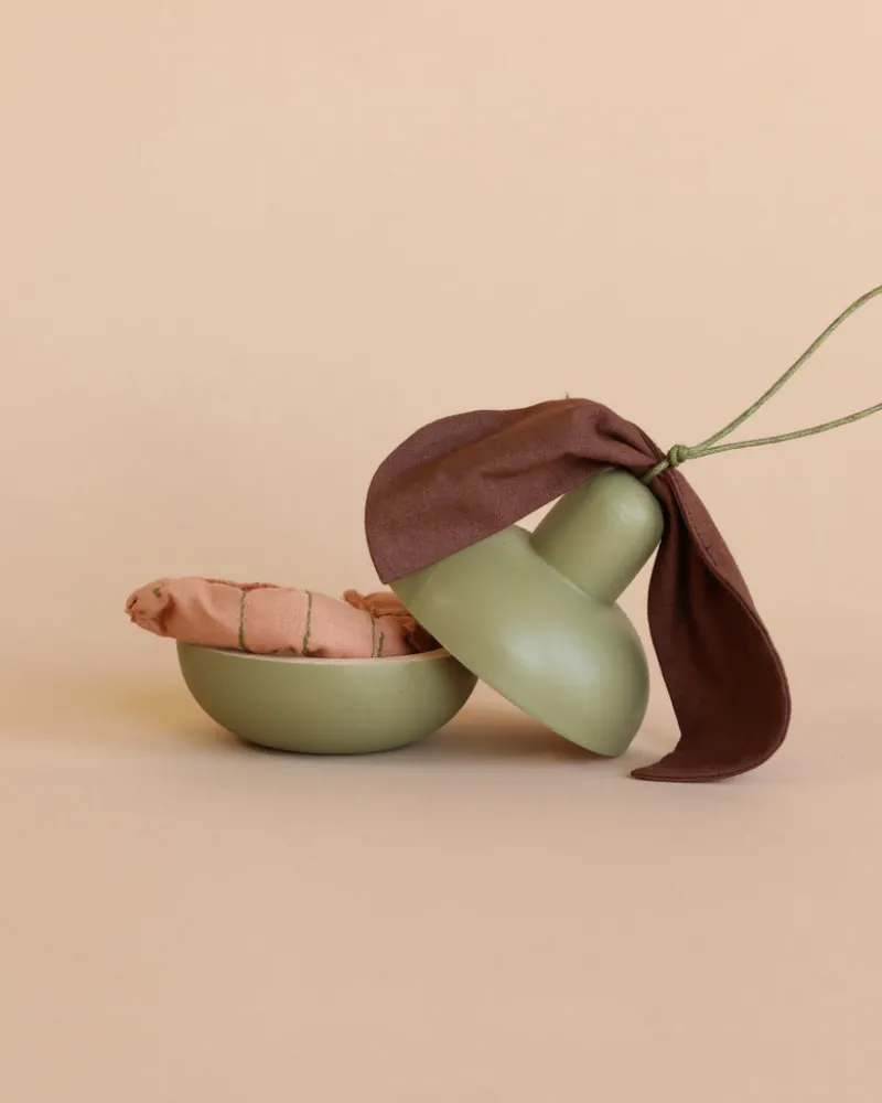 Wooden Pear & Little Friend>Babai Online