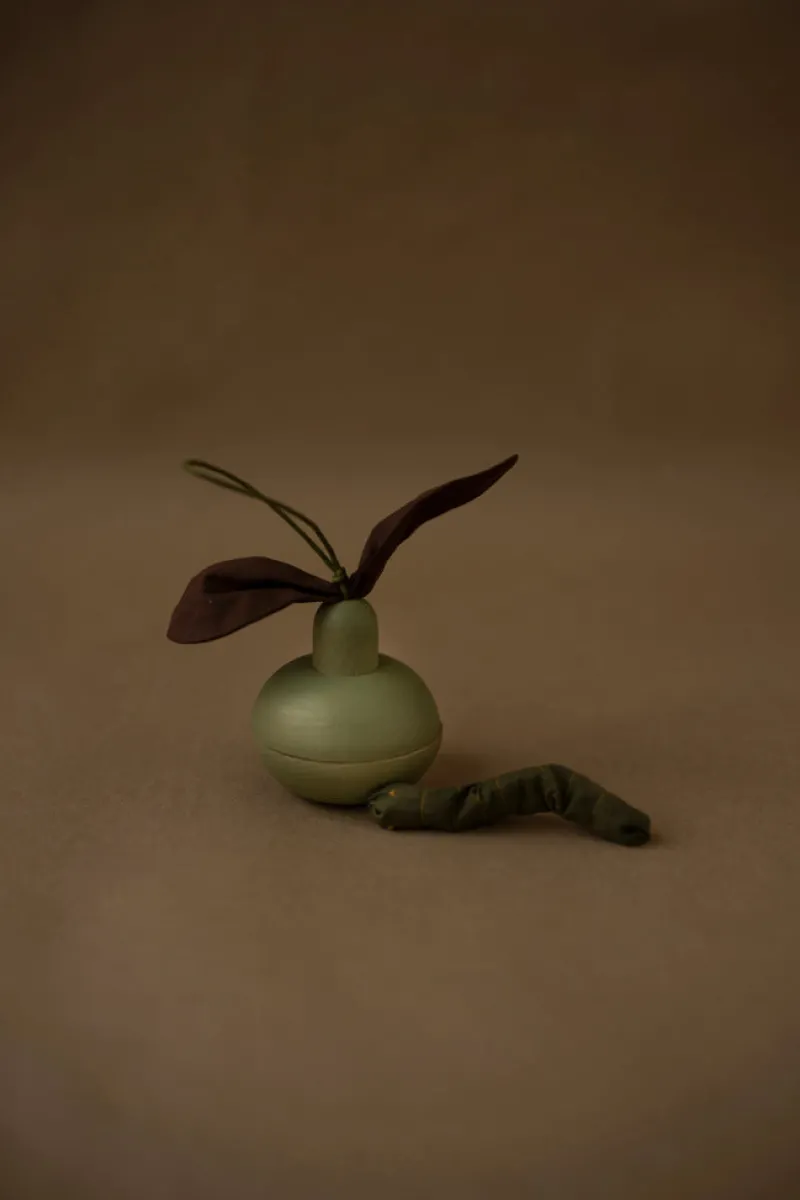 Wooden Pear & Little Friend>Babai Online