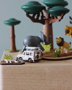 Wooden Safari Music Box></noscript>Wooderful Life Online
